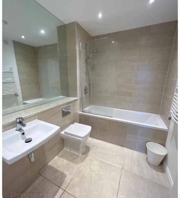 Ormeau Road Stylish Double Bedroom Luxury Apartment Belfast Eksteriør billede